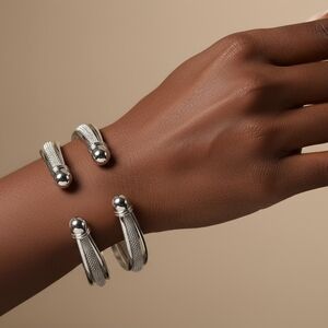 Elegant Silver Women's Bracelet Set